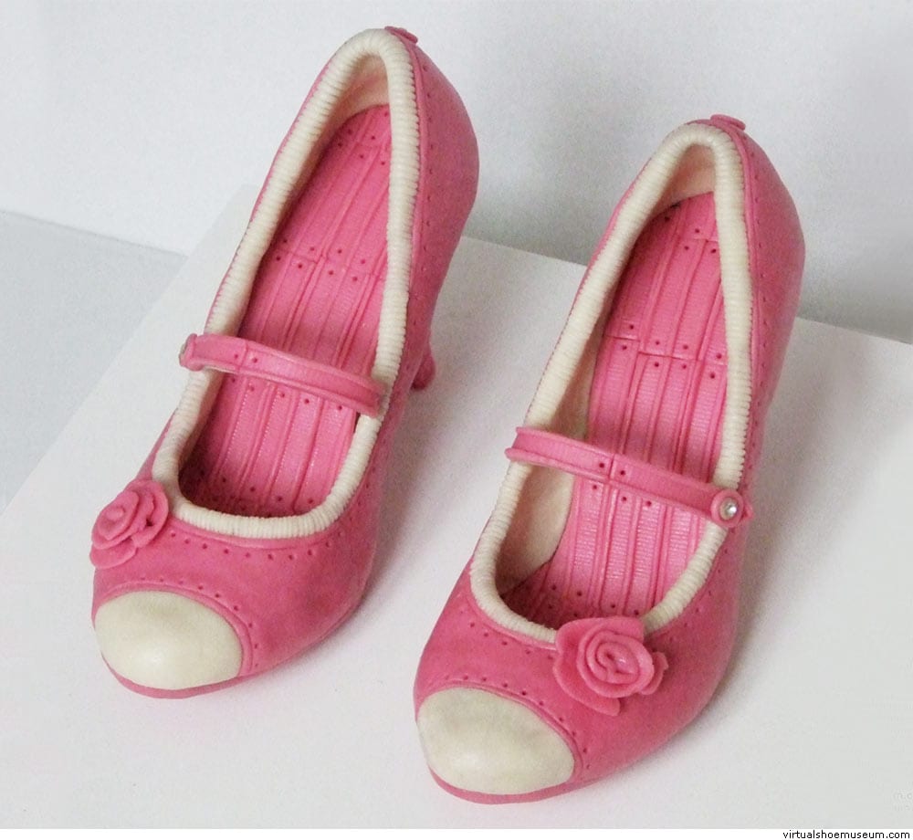 Chewing gum shoes