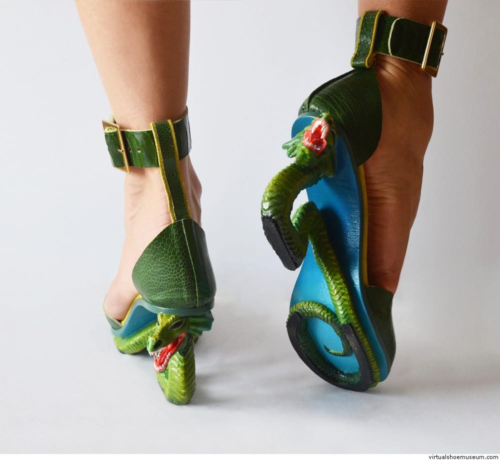 Serpent shoe - virtualshoemuseum.com