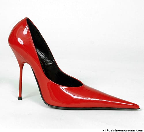 Long-pointed stiletto 